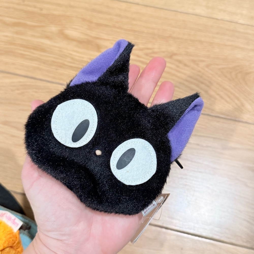 Studio Ghibli Kiki's Delivery Service "Jiji" Fluffy Plush Coin Purse — New Japan - Picture 4 of 4